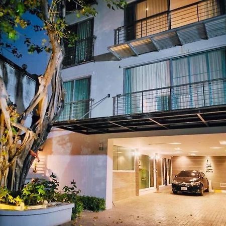 Vivi Avenue Thonglor Banguecoque Exterior foto