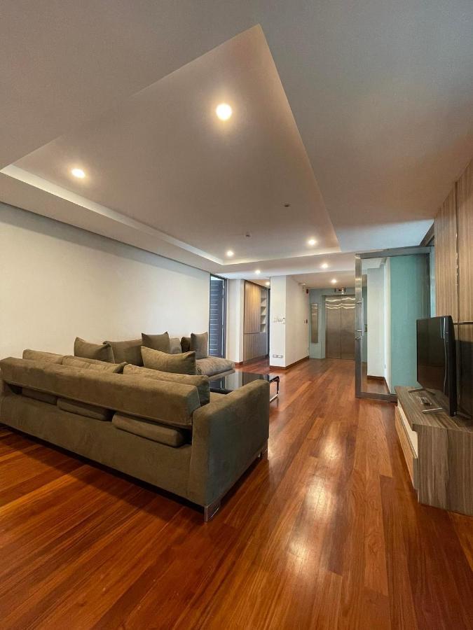Vivi Avenue Thonglor Banguecoque Exterior foto