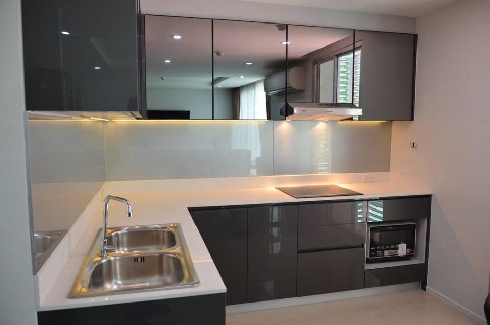 Vivi Avenue Thonglor Banguecoque Exterior foto