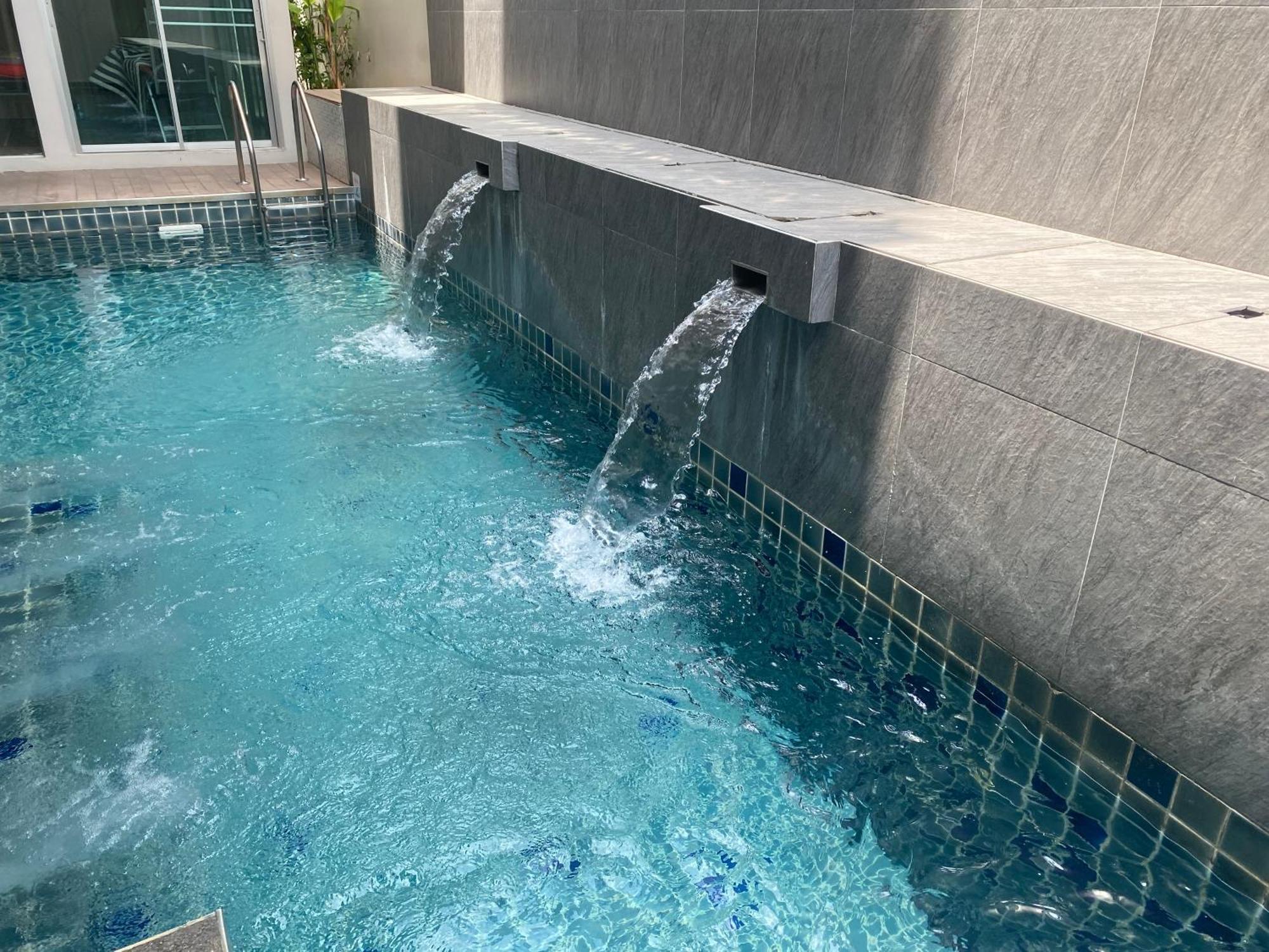 Vivi Avenue Thonglor Banguecoque Exterior foto