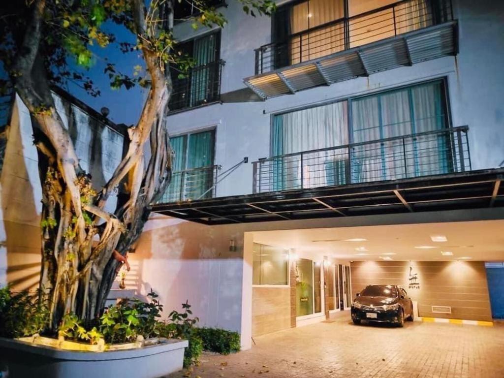 Vivi Avenue Thonglor Banguecoque Exterior foto