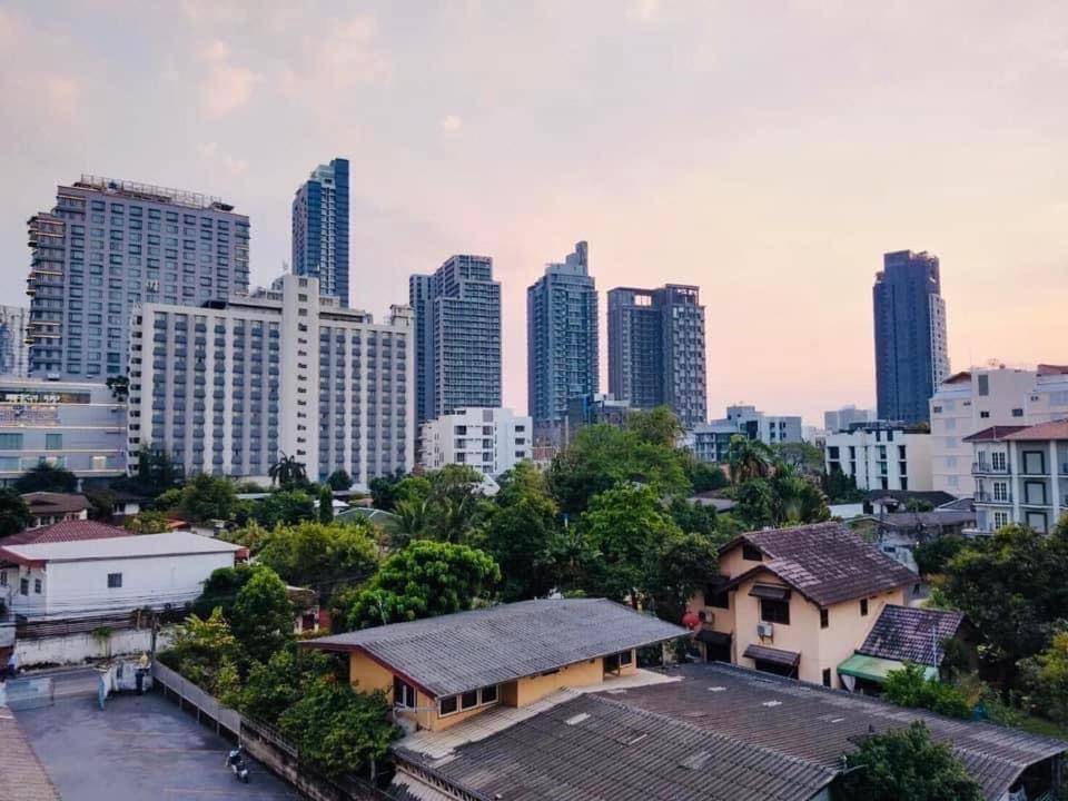 Vivi Avenue Thonglor Banguecoque Exterior foto